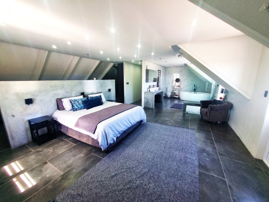 9 Bedroom Property for Sale in Long Acres Country Estate Western Cape